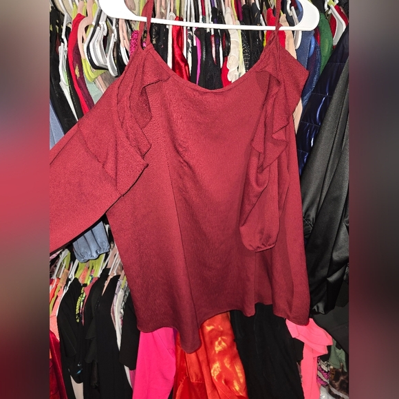 💋5/20 Lilian open shoulder blouse 2x - Picture 4 of 5